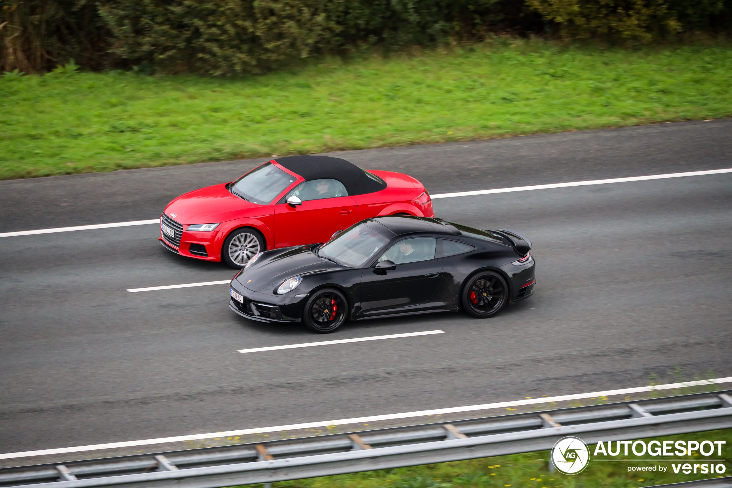 Porsche 992 Carrera 4S