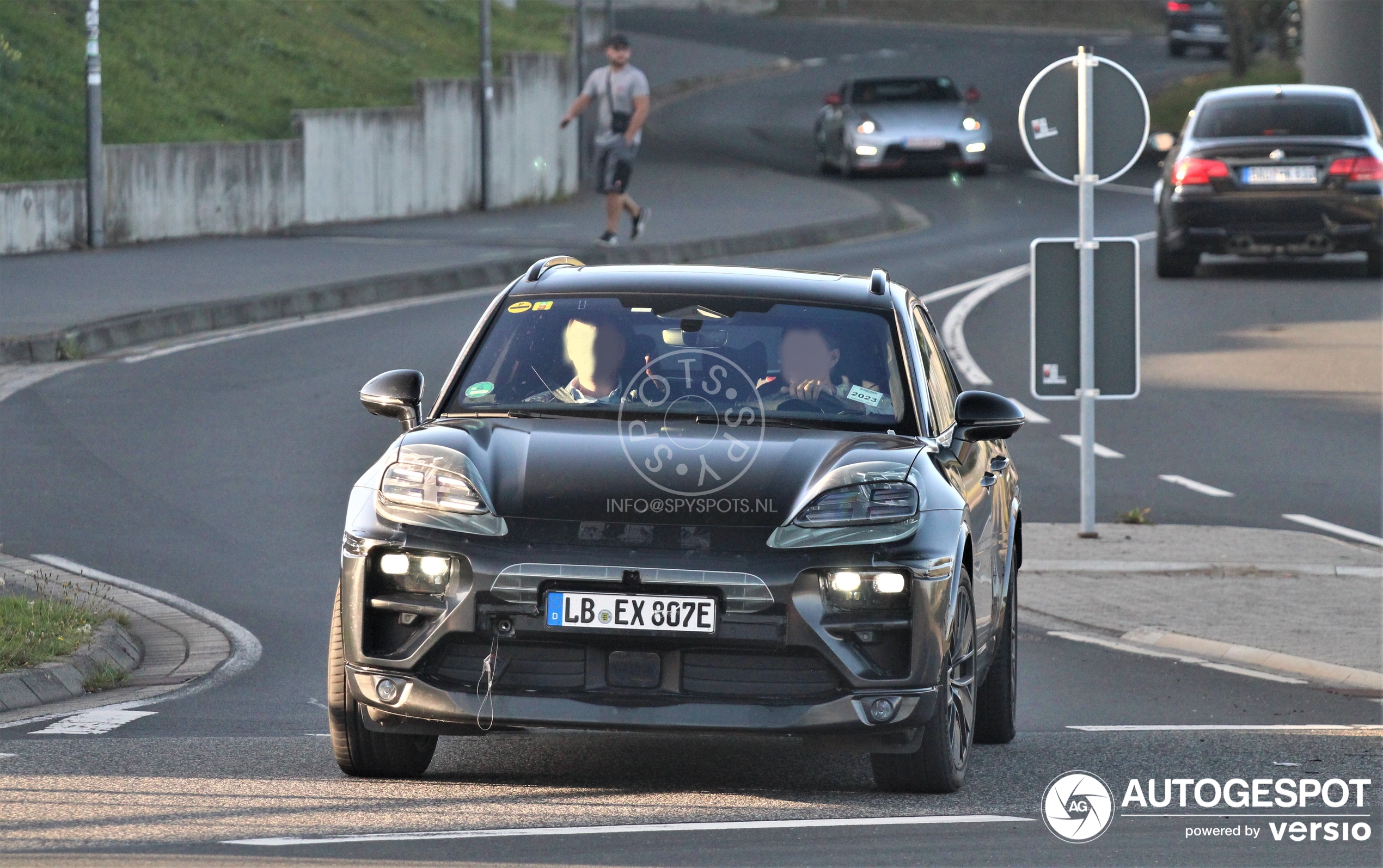 Porsche Macan EV