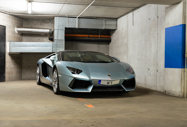 Lamborghini Aventador LP700-4 Roadster