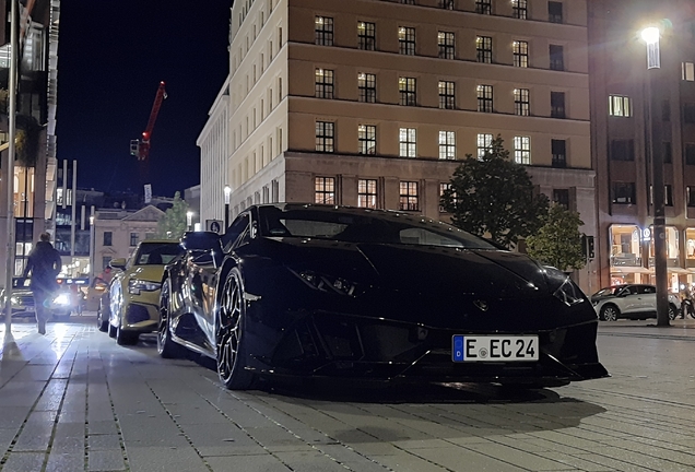 Lamborghini Huracán LP640-4 EVO Spyder