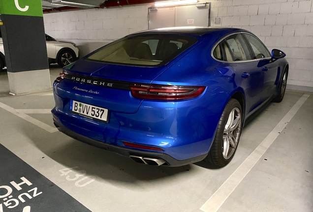 Porsche 971 Panamera Turbo