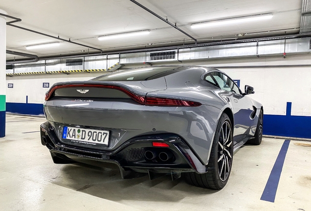 Aston Martin V8 Vantage 2018