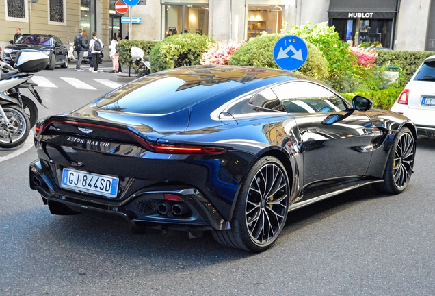 Aston Martin V8 Vantage 2018