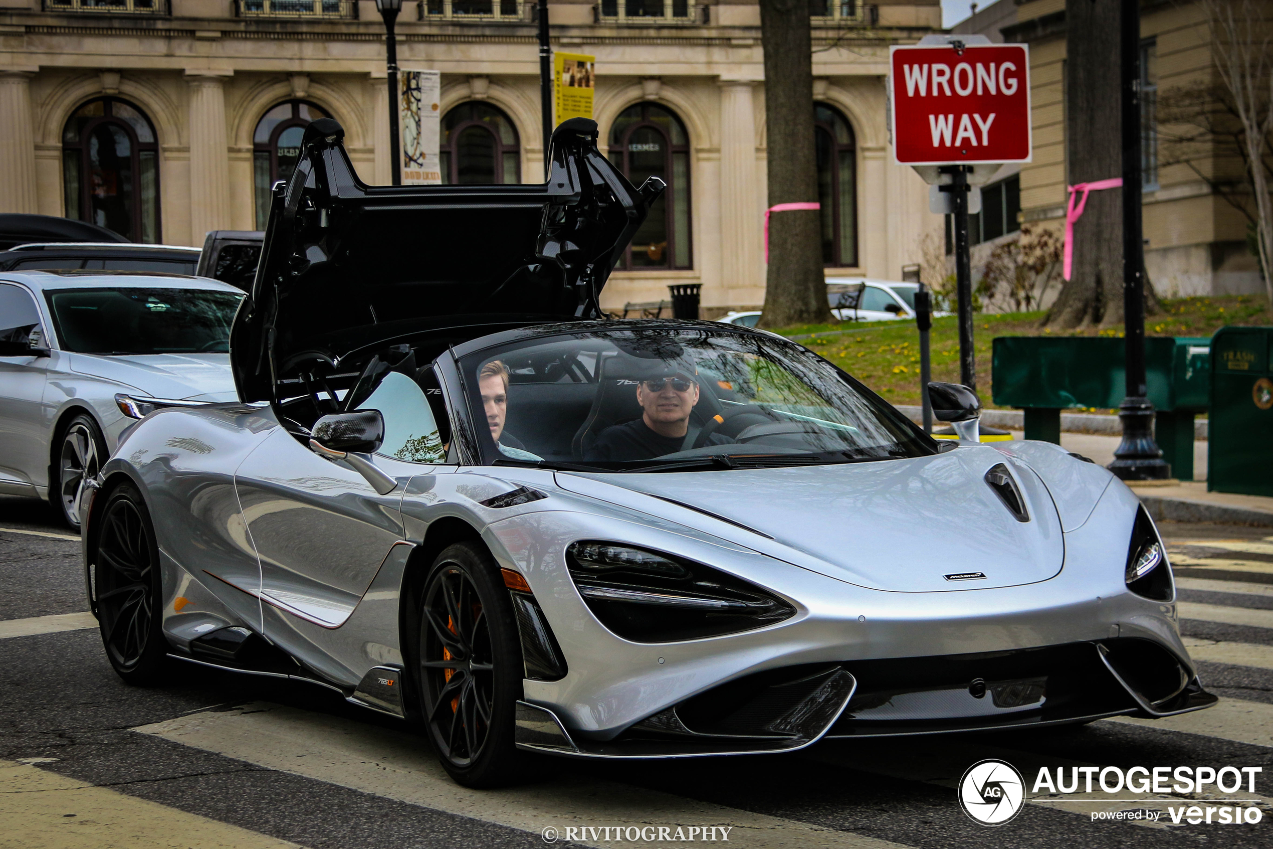 McLaren 765LT Spider