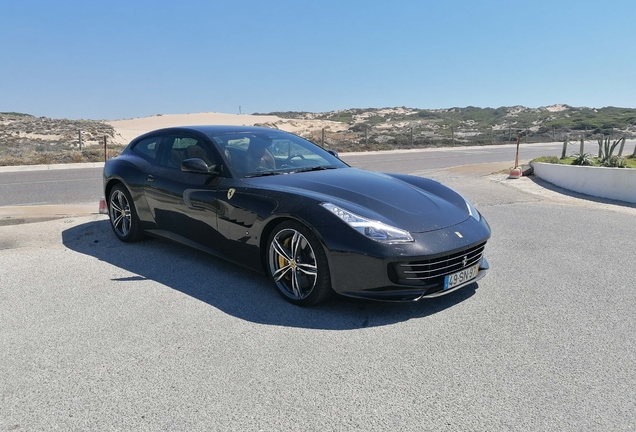 Ferrari GTC4Lusso