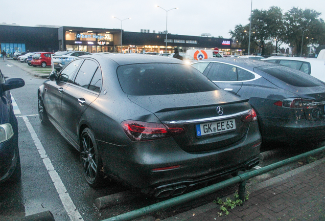 Mercedes-AMG E 63 S W213 Final Edition