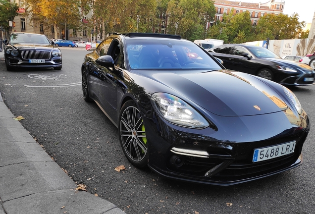 Porsche 971 Panamera Turbo S E-Hybrid