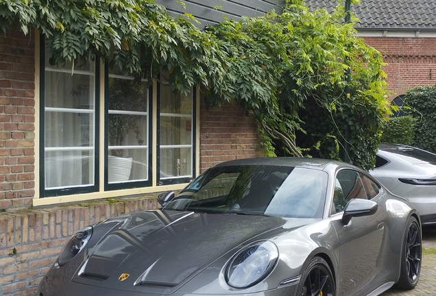 Porsche 992 GT3 Touring