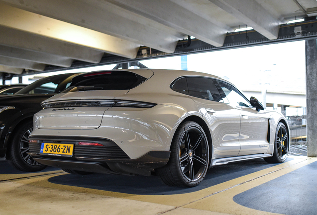 Porsche Taycan Turbo S Sport Turismo