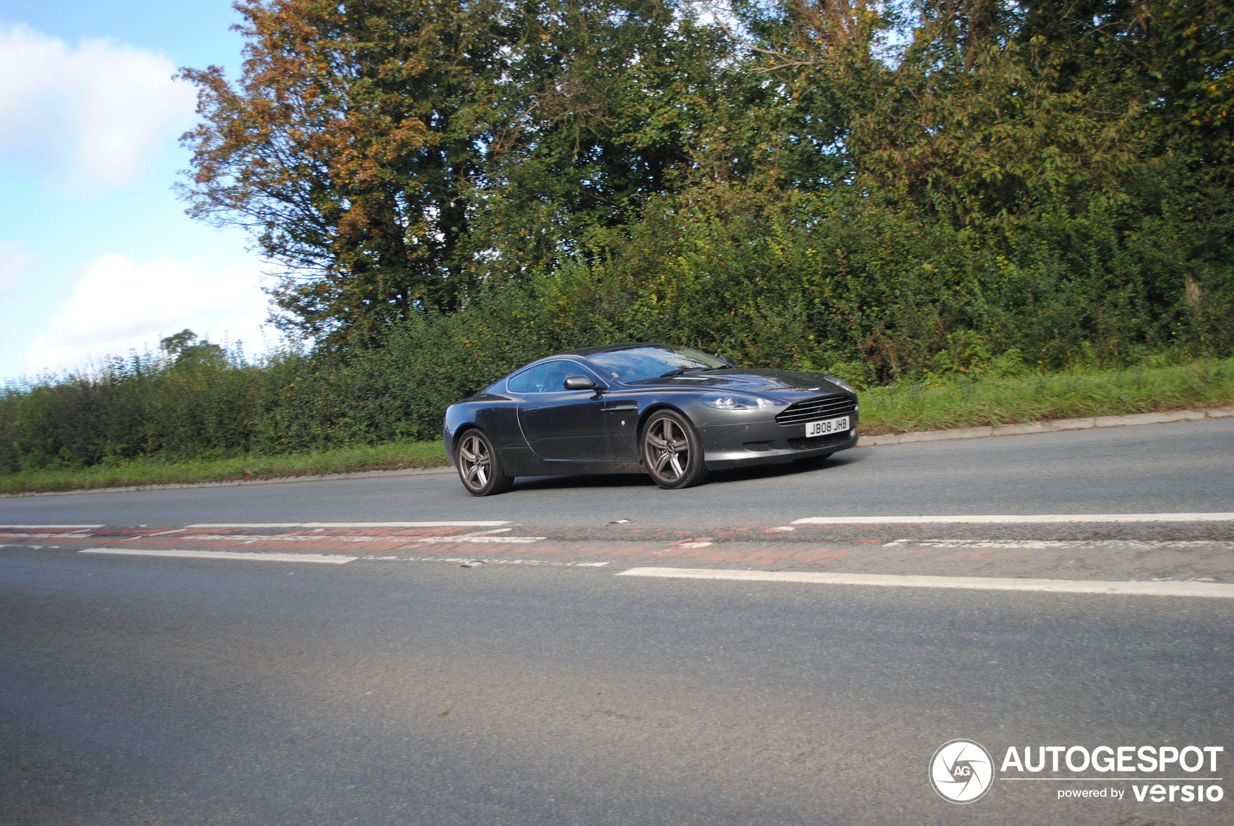 Aston Martin DB9