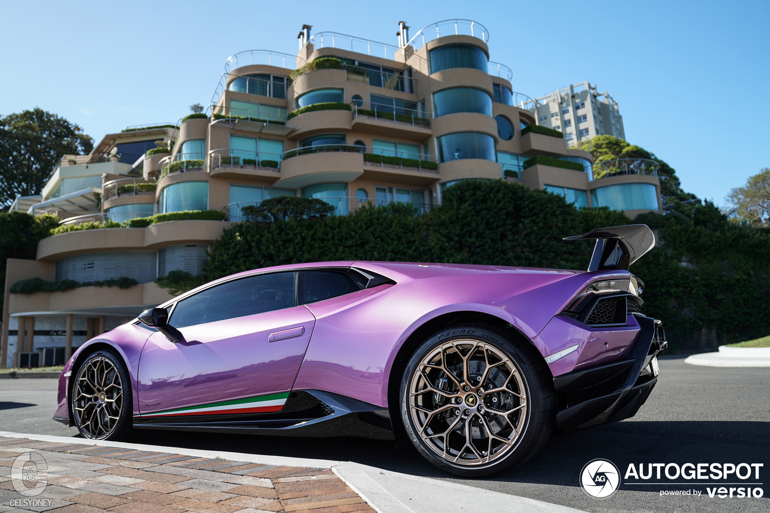 Gorgeous Pictures of a Huracán Performante from Australia