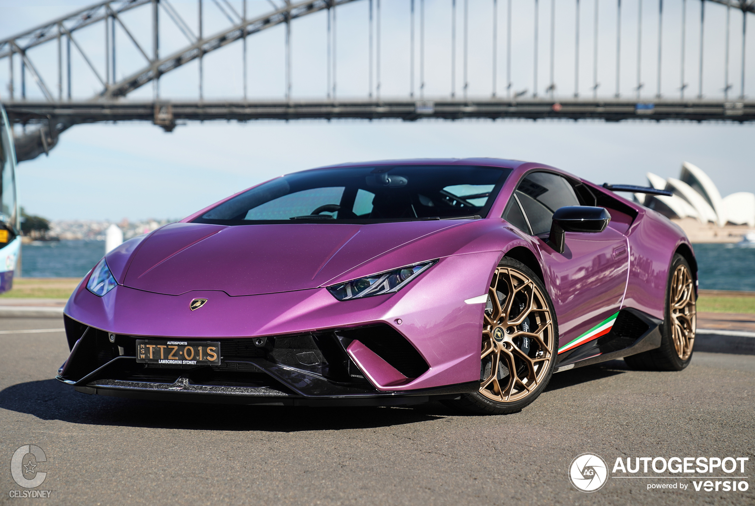 Gorgeous Pictures of a Huracán Performante from Australia