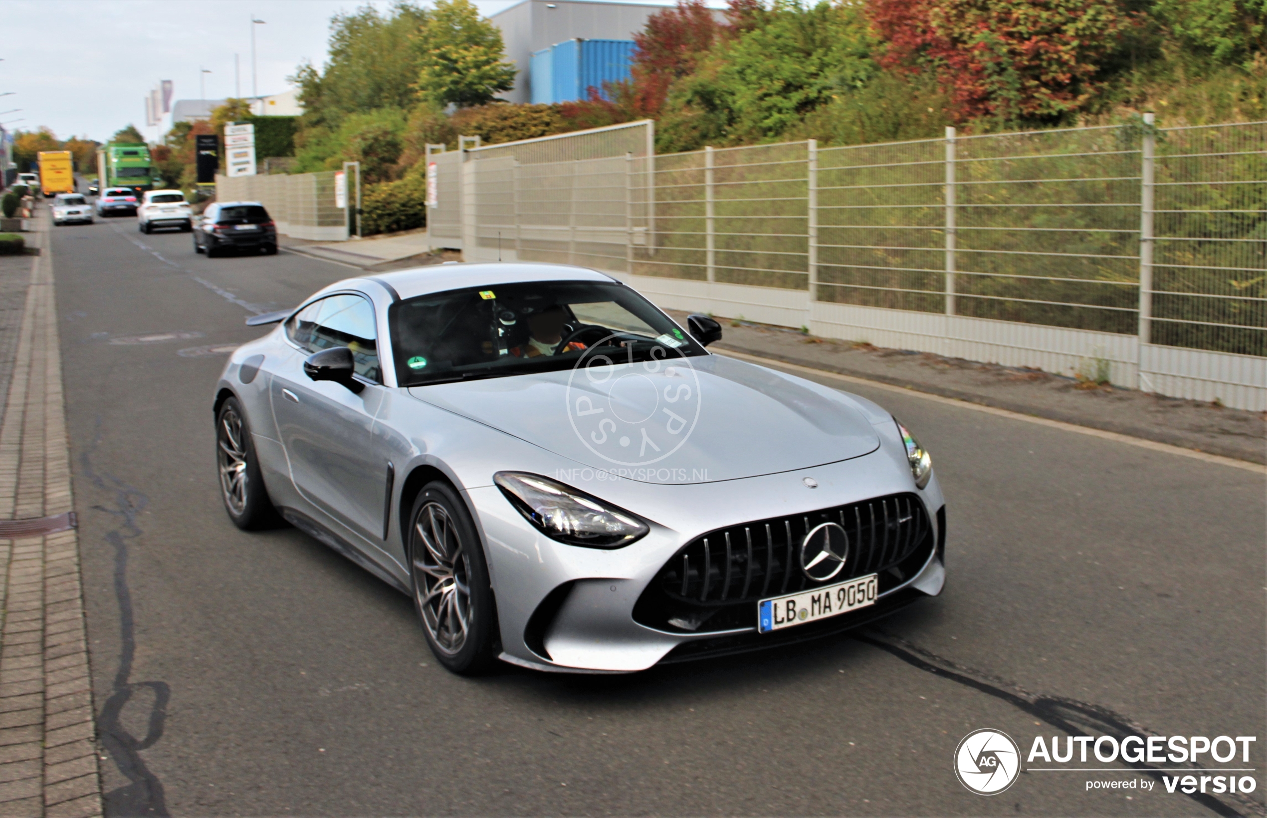 Ovde vidimo prvi neskriveni Mercedes-AMG GT 63 C192.