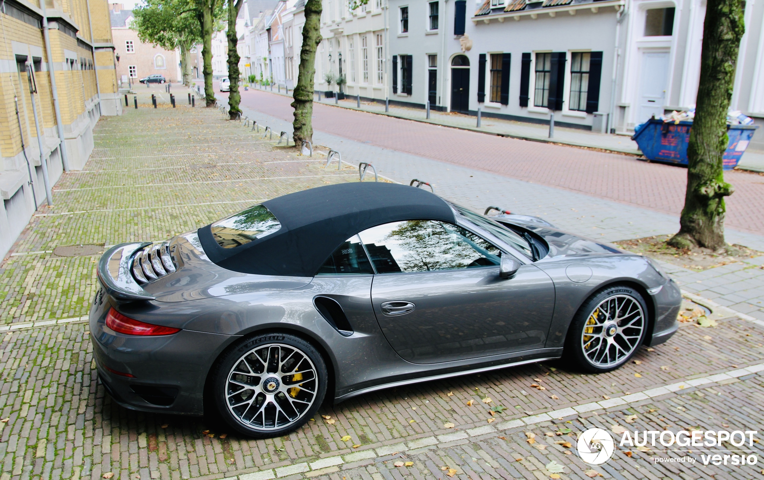 Porsche 991 Turbo S Cabriolet MkI