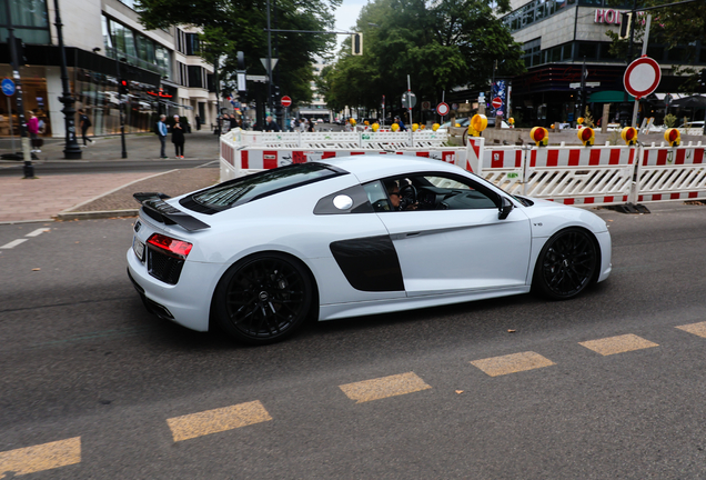 Audi R8 V10 Plus 2015