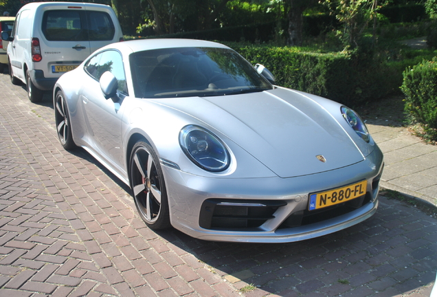 Porsche 992 Carrera 4S