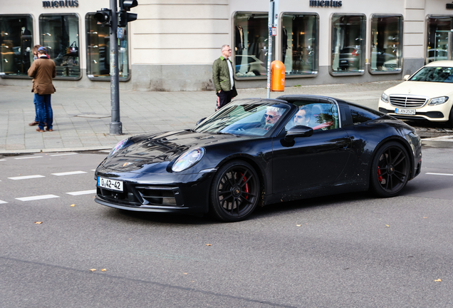 Porsche 992 Targa 4 GTS