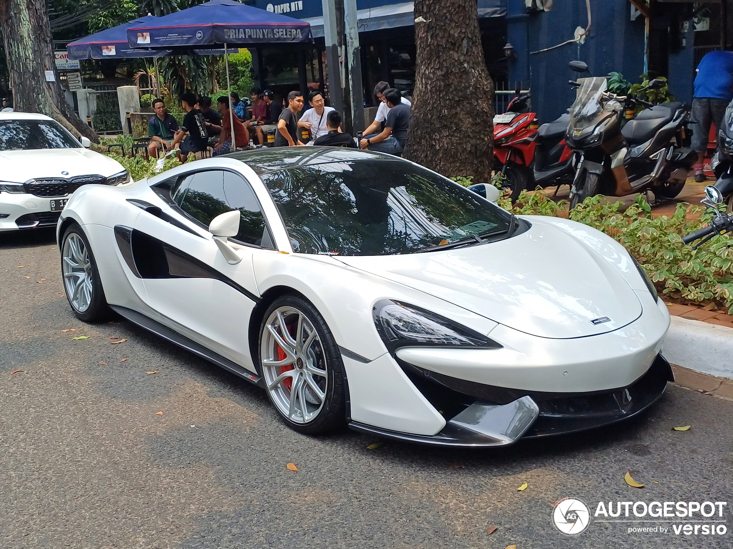 McLaren 570S