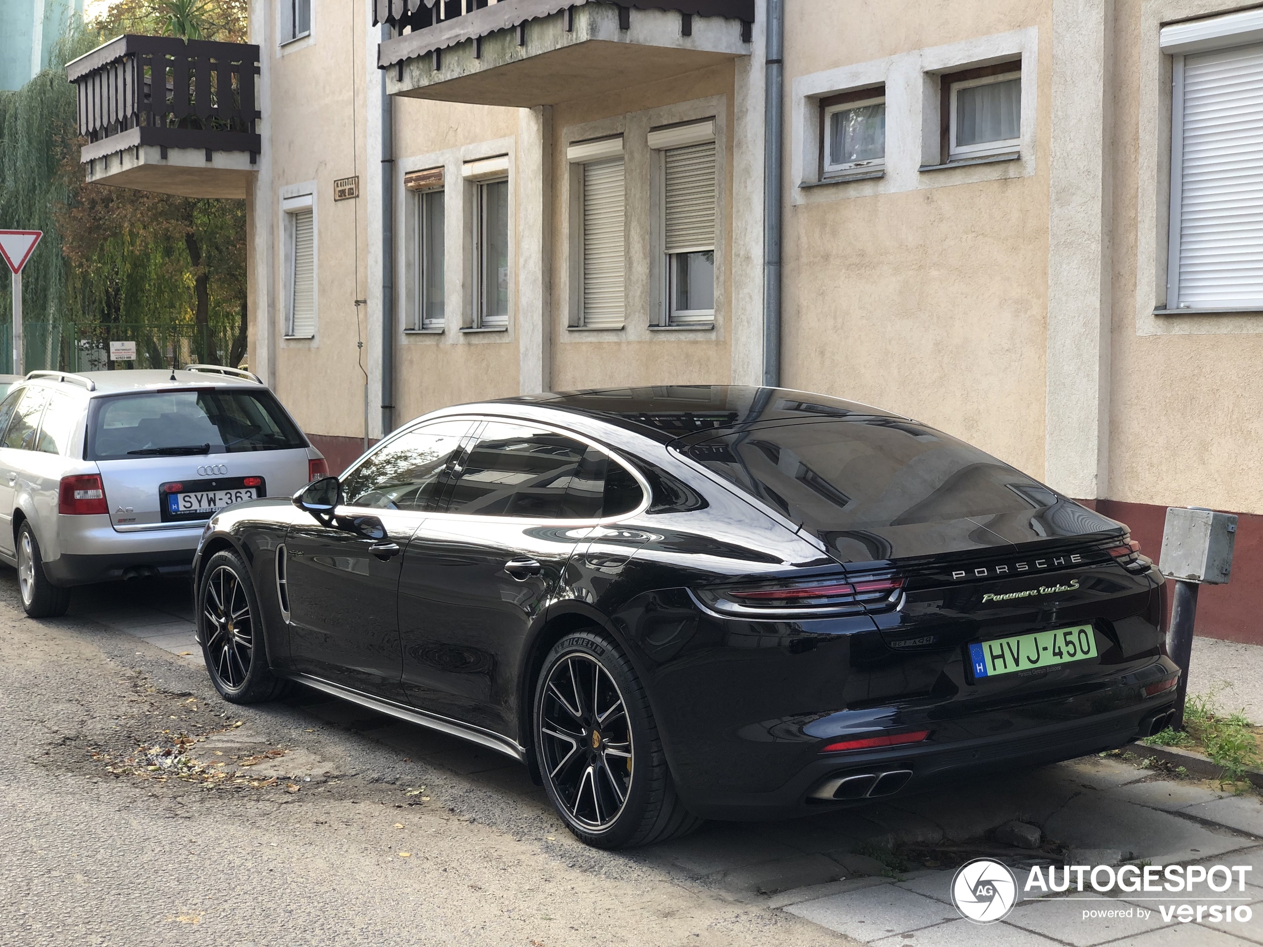 Porsche 971 Panamera Turbo S E-Hybrid