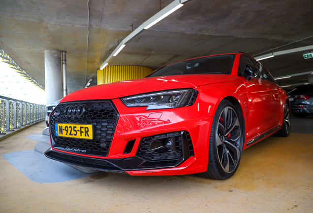 Audi RS4 Avant B9