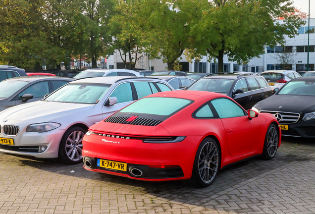 Porsche 992 Carrera 4S