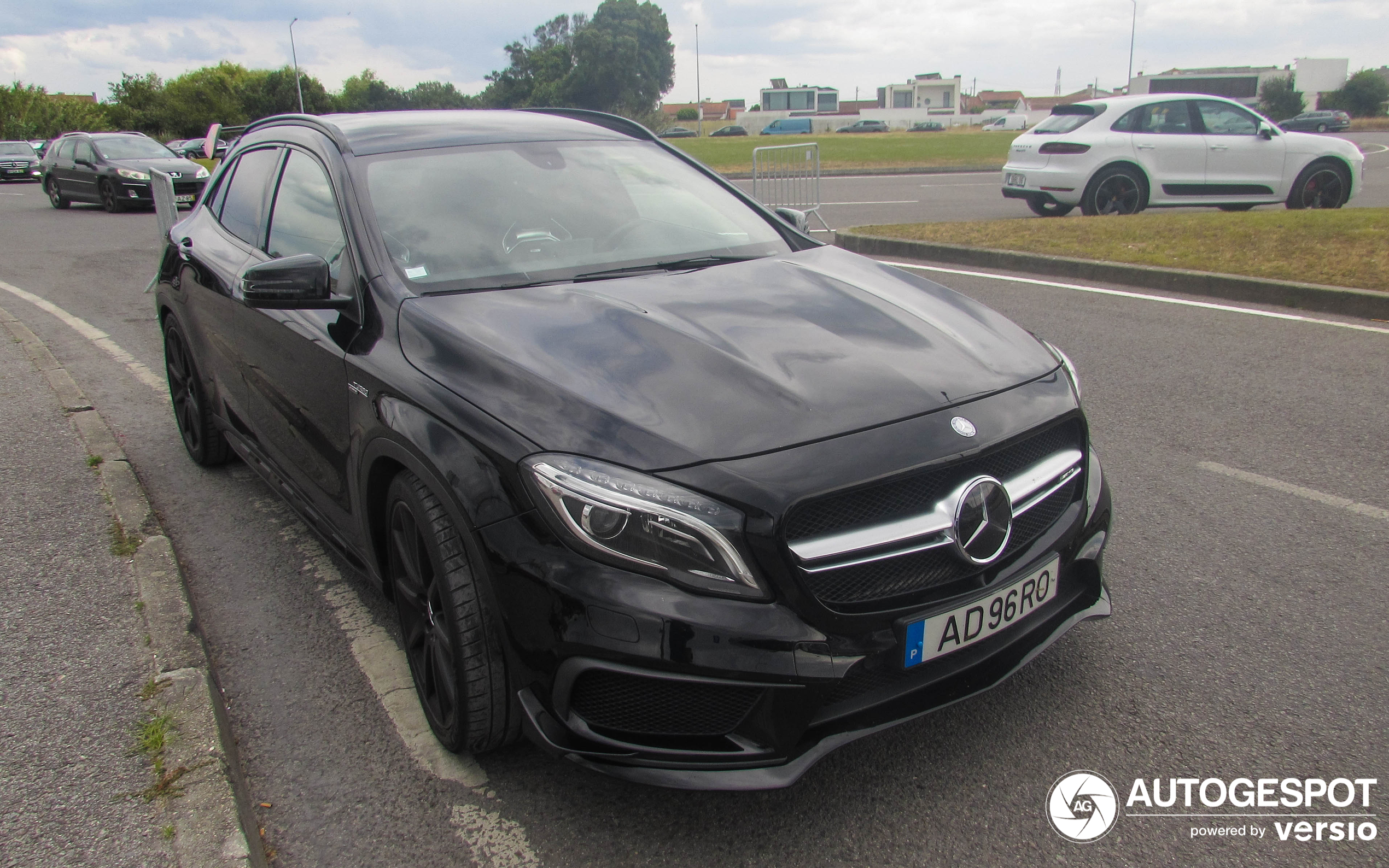 Mercedes-Benz GLA 45 AMG X156