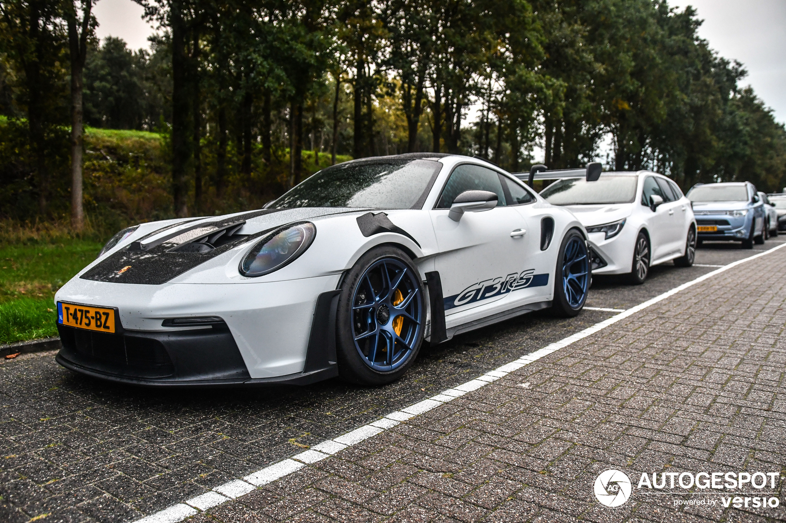 Porsche 992 GT3 RS Weissach Package