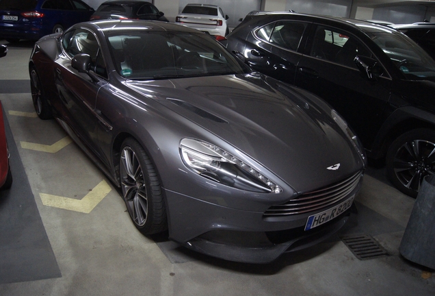 Aston Martin Vanquish 2013