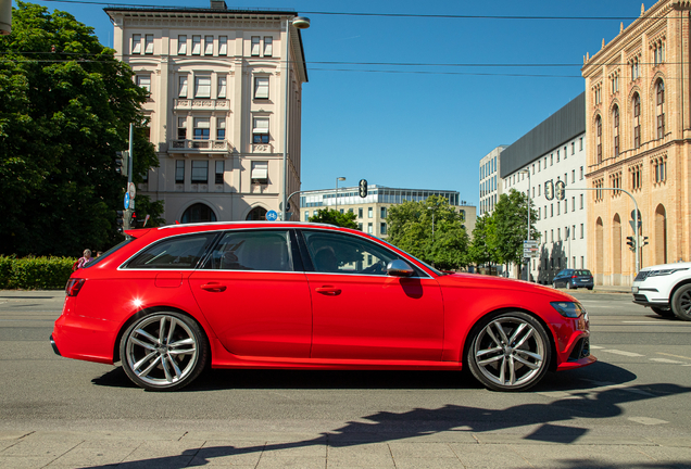 Audi RS6 Avant C7 2015