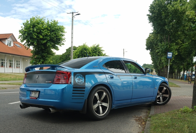 Dodge Charger SRT-8 Super Bee