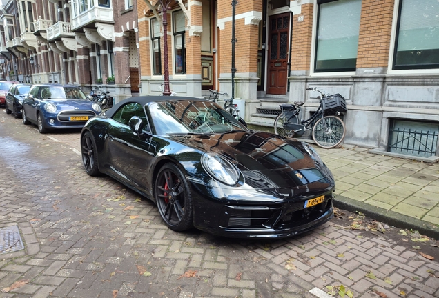 Porsche 992 Carrera 4 GTS Cabriolet