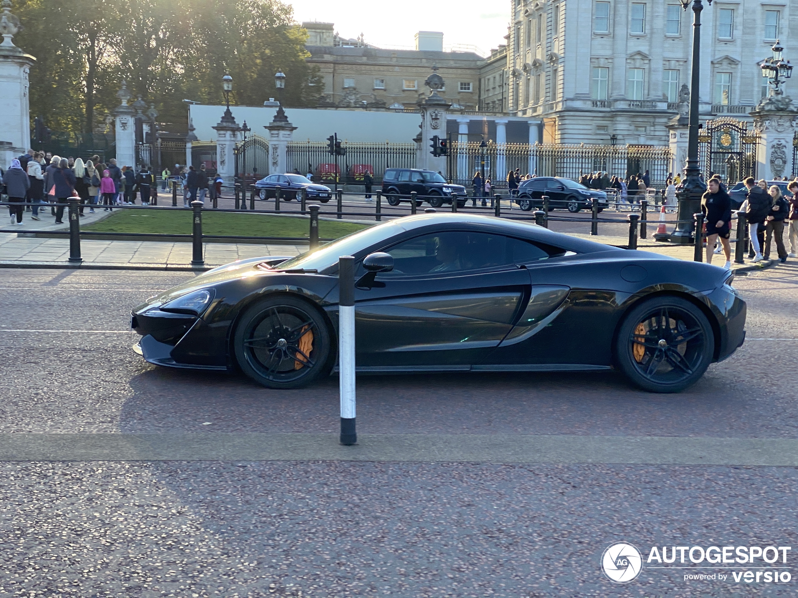 McLaren 570S