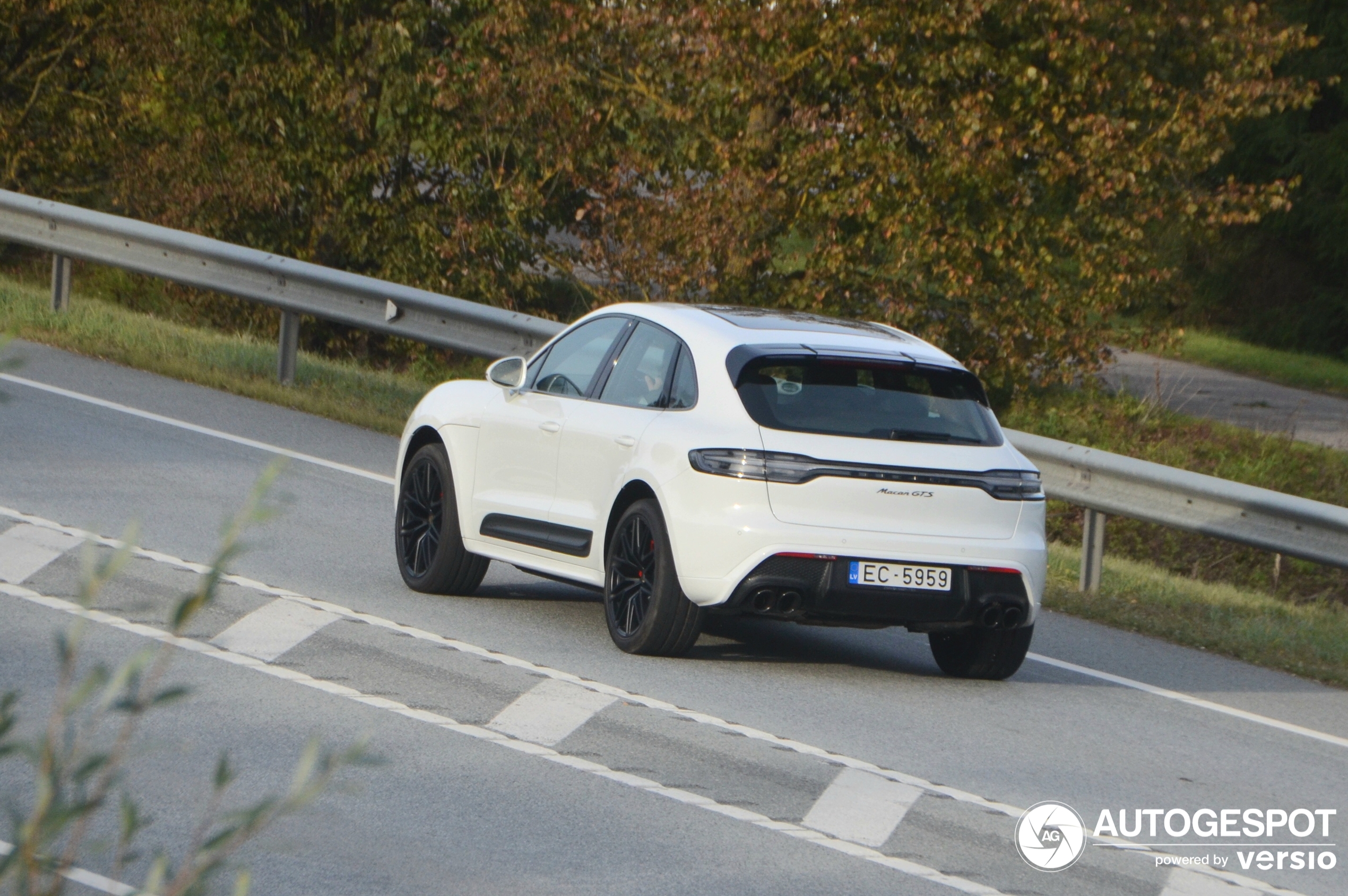 Porsche 95B Macan GTS MkIII