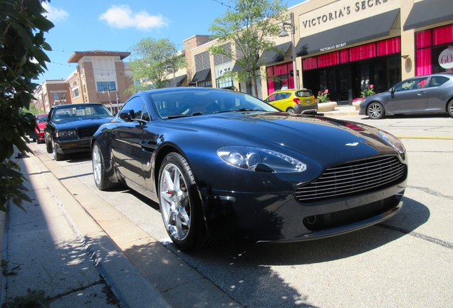 Aston Martin V8 Vantage