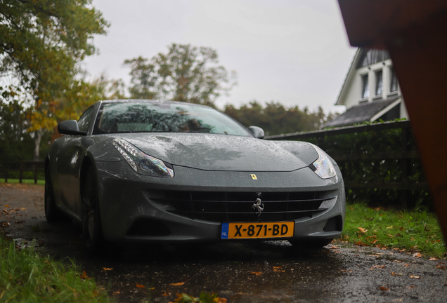 Ferrari FF