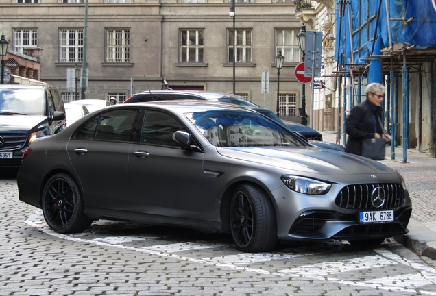 Mercedes-AMG E 63 S W213 2021