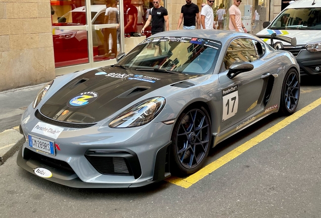 Porsche 718 Cayman GT4 RS Weissach Package