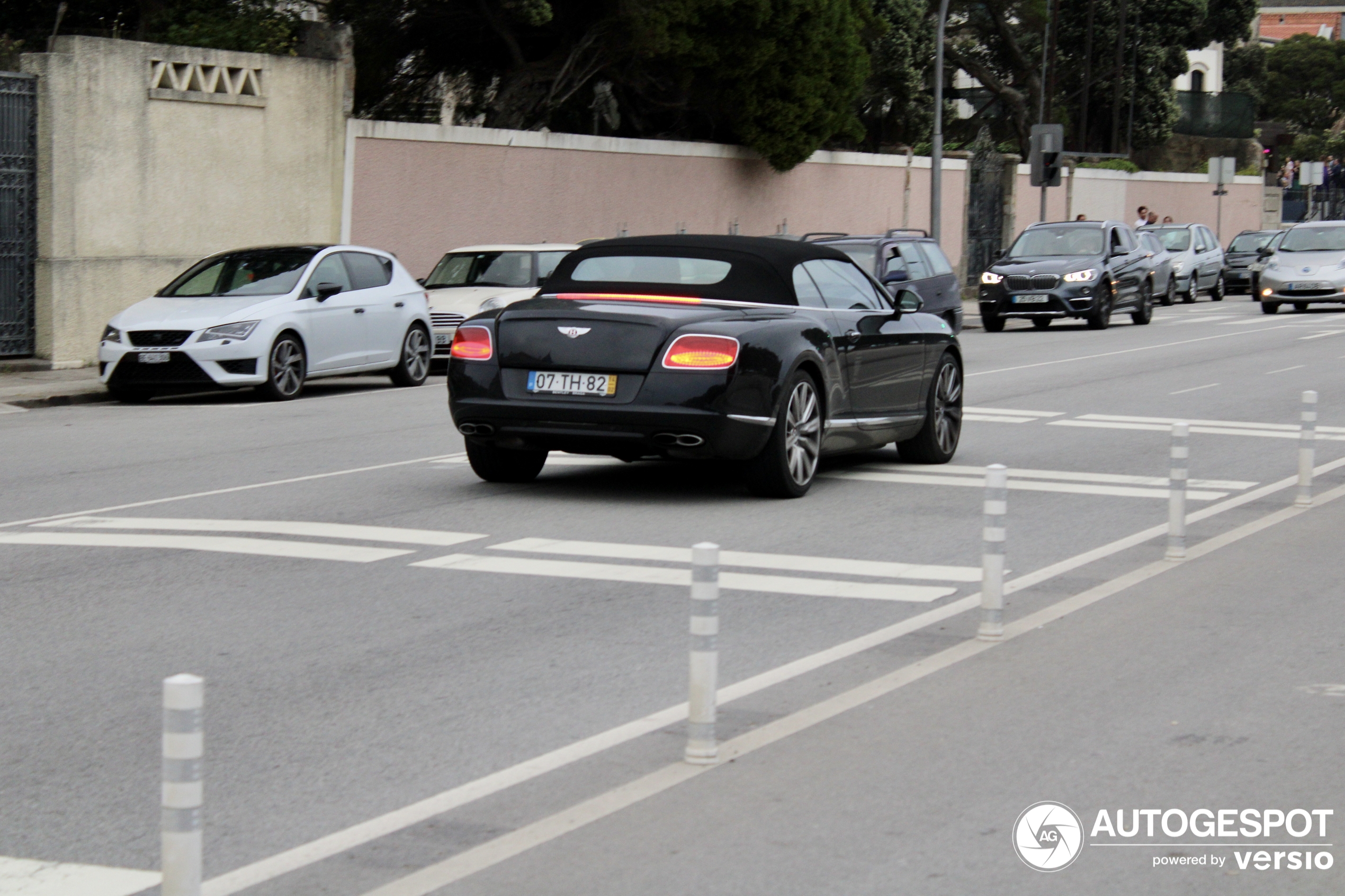 Bentley Continental GTC V8