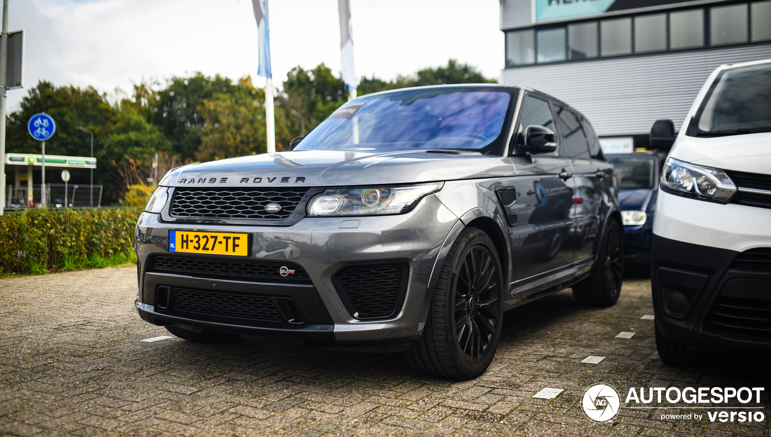 Land Rover Range Rover Sport SVR