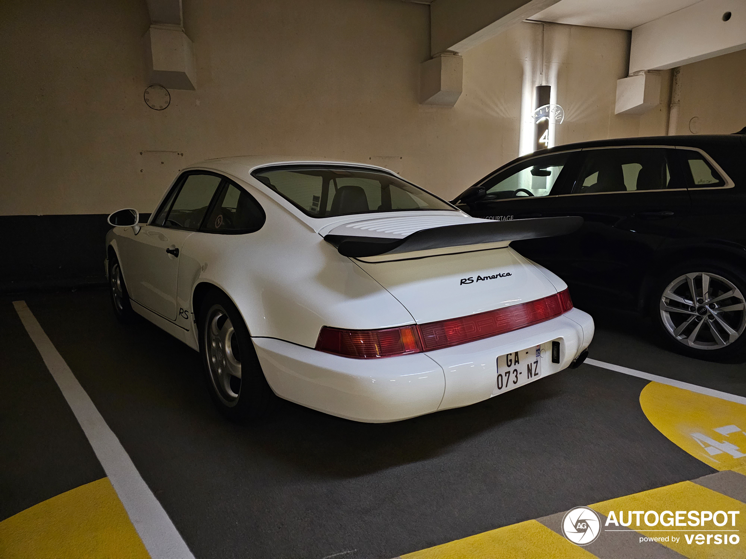 Porsche 964 Carrera RS America