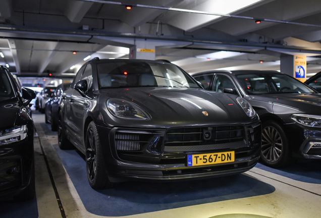 Porsche 95B Macan GTS MkIII