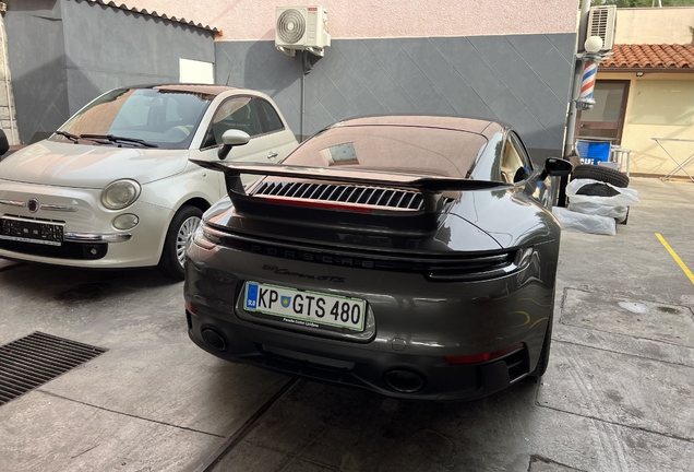 Porsche 992 Carrera GTS