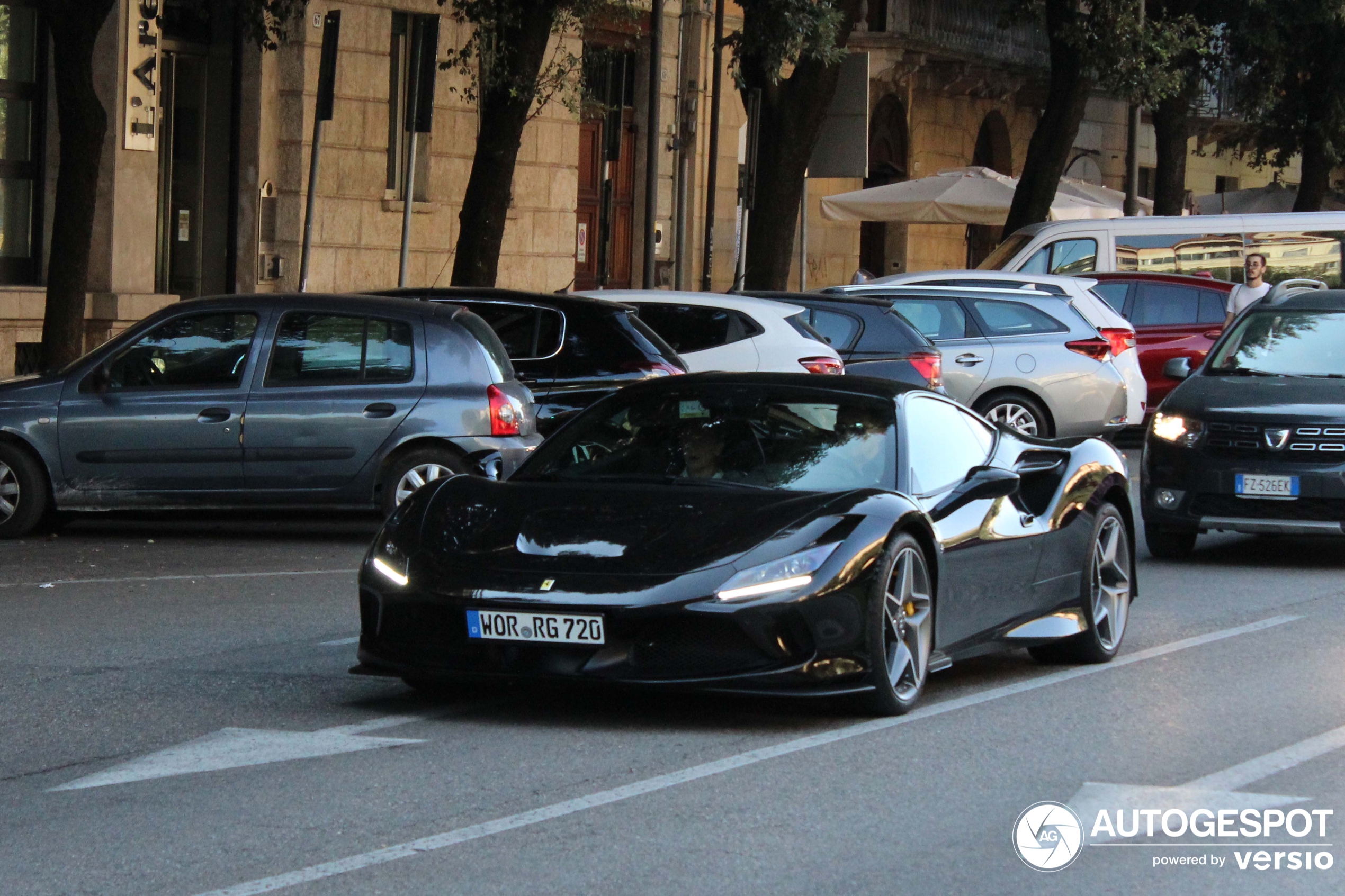 Ferrari F8 Tributo