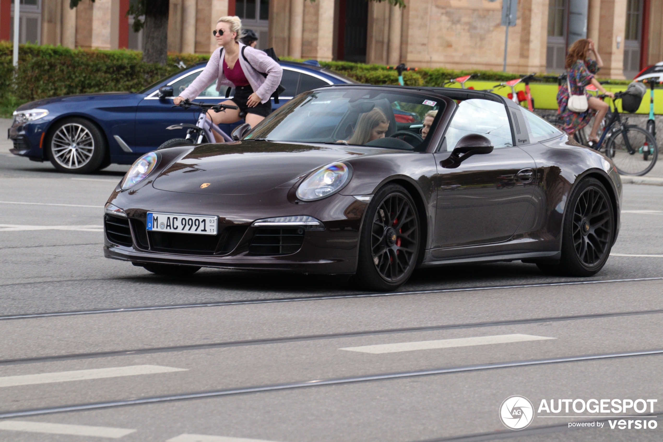 タキヨーク Porsche 991 Carrera 4 GTS MkII - 07 October 2023 - Autogespot