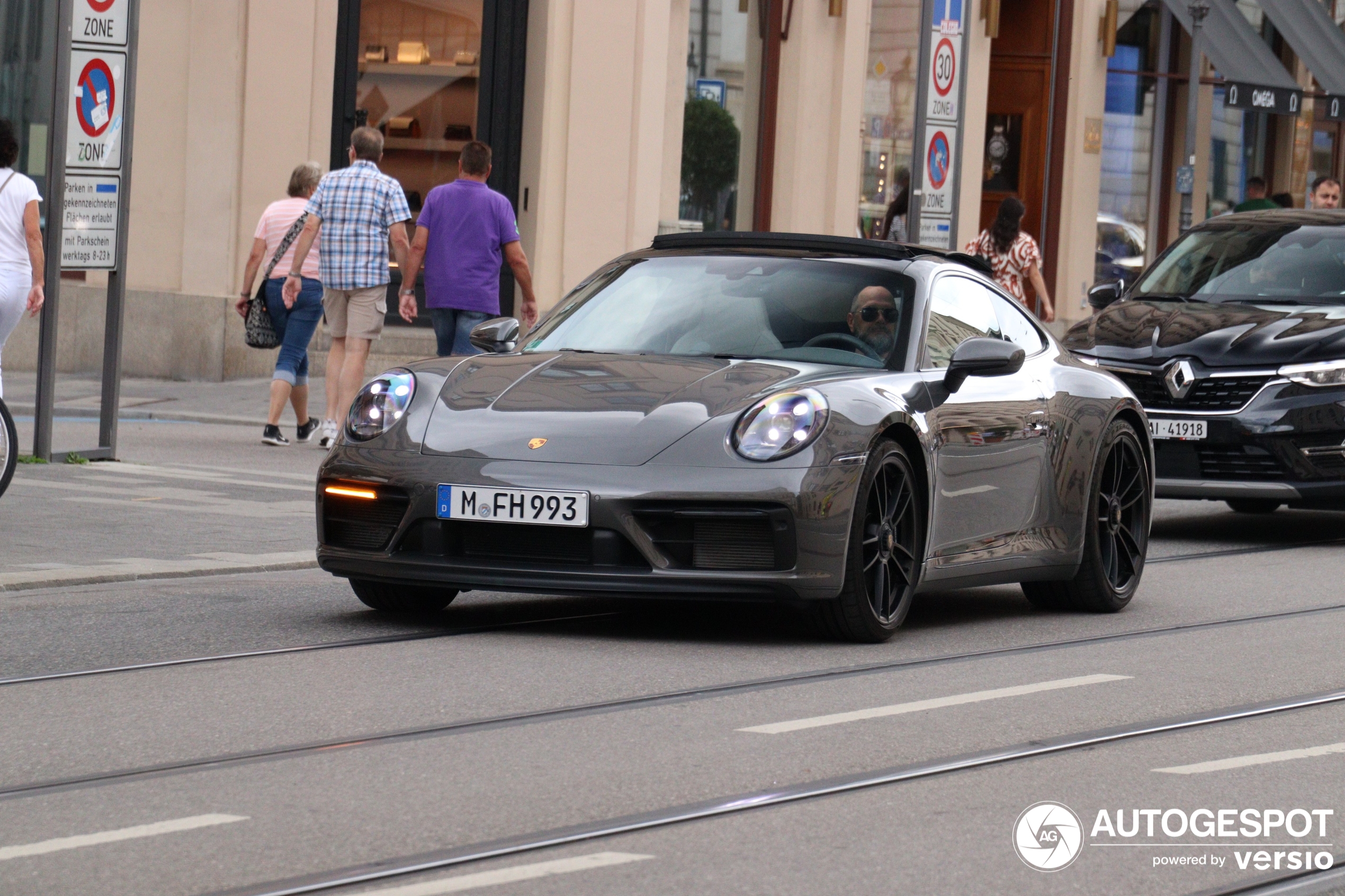 Porsche 992 Carrera GTS