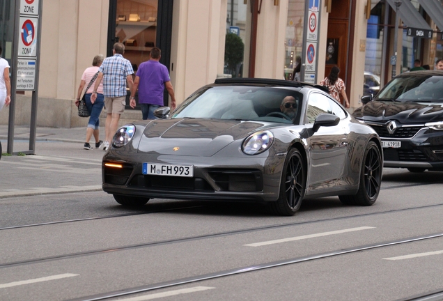 Porsche 992 Carrera GTS