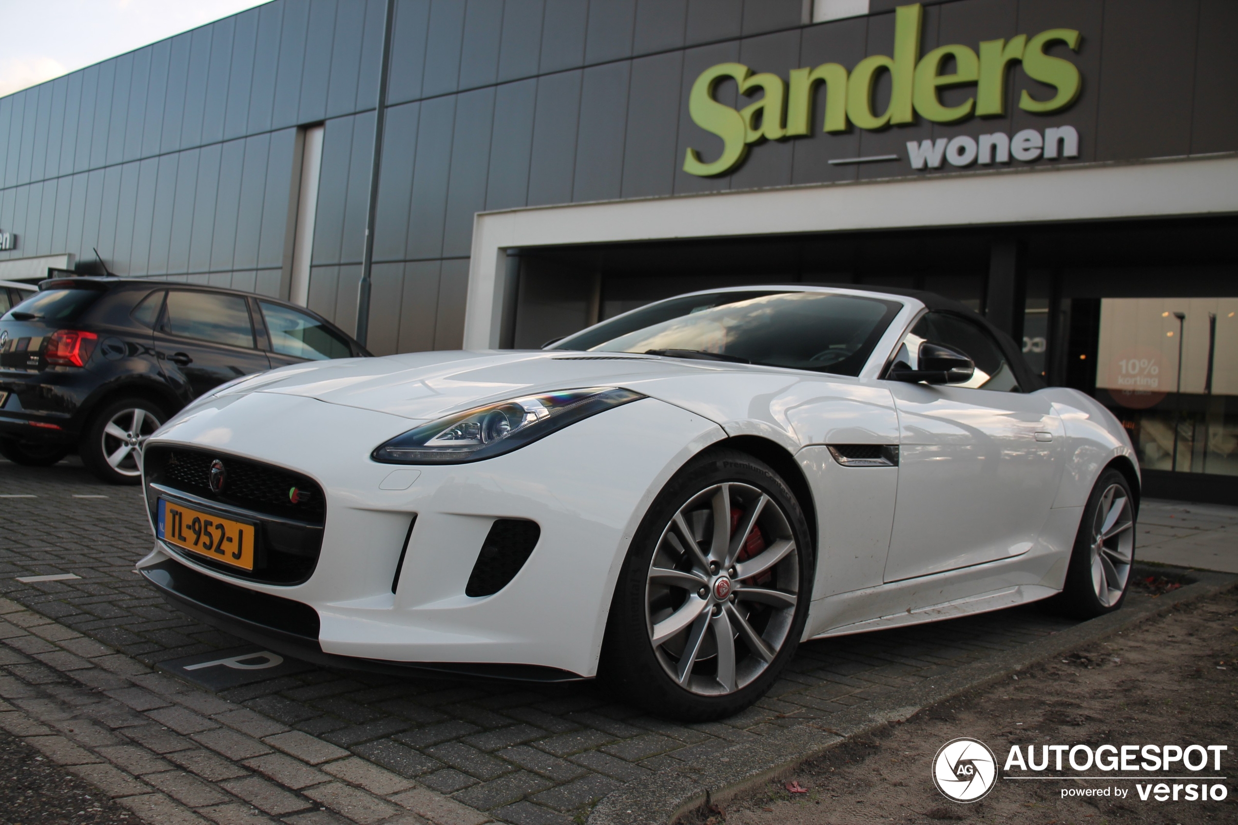 Jaguar F-TYPE S Convertible