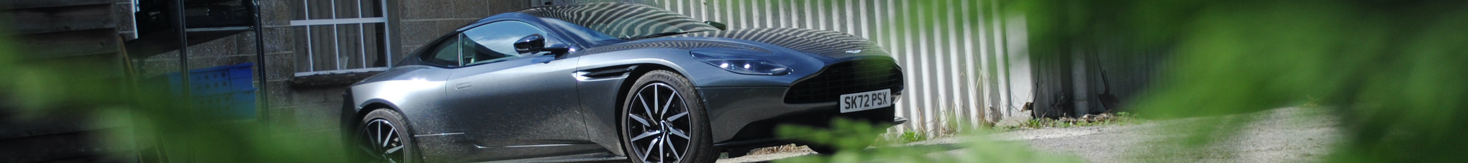 Aston Martin DB11 V8