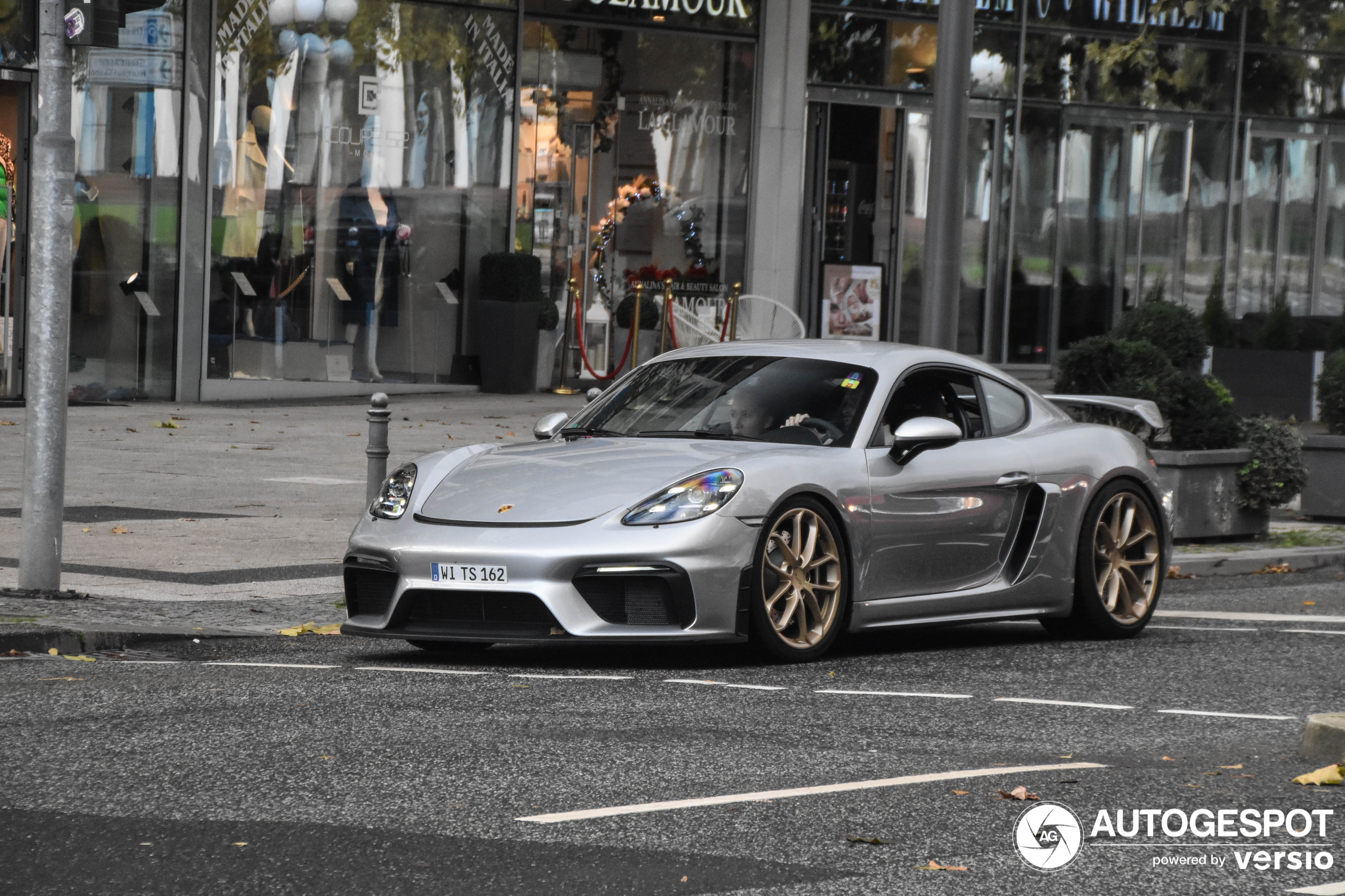 Porsche 718 Cayman GT4