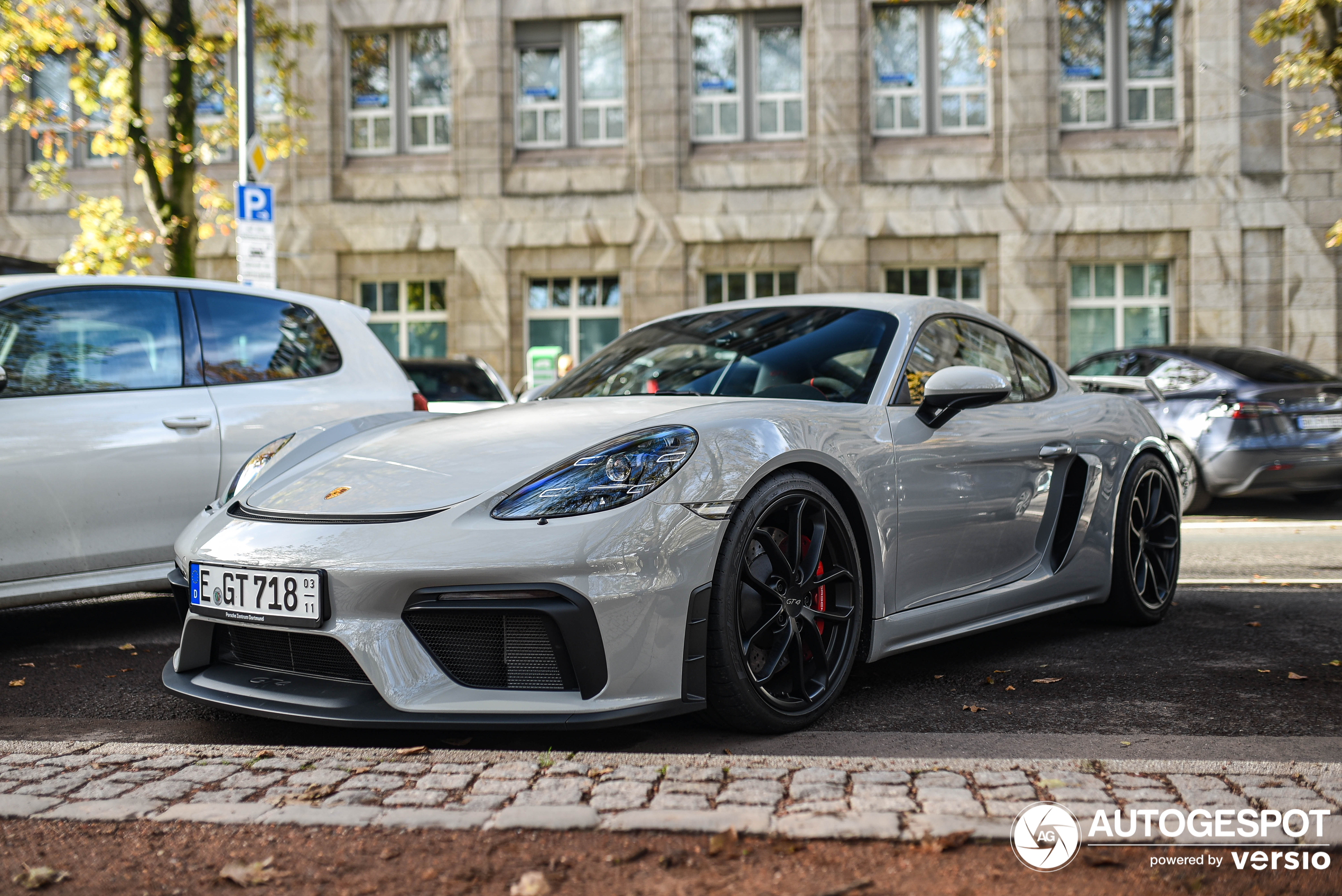 Porsche 718 Cayman GT4